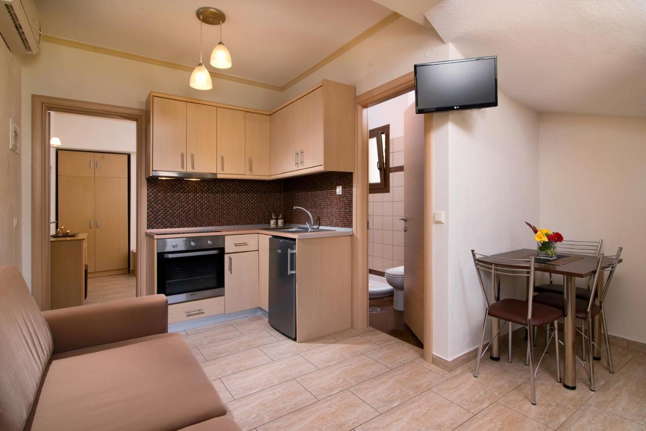 Elekon Apartments Chrysi Ammoudia ภายนอก รูปภาพ